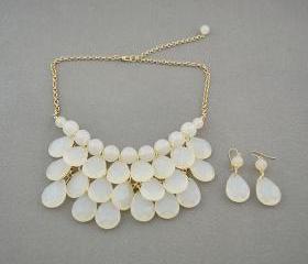 Sale 2013 white Beadwork bib necklace,Teardrop-shaped necklace, bubble necklace,bib Bubble Necklace,drape bib necklace